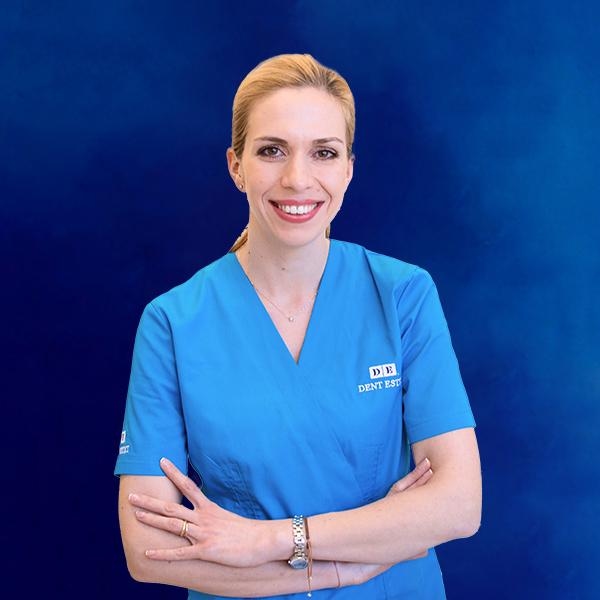 Dentist București - Dr. Delia Ciocan, medic specialist în ortodonție și ortopedie dento-facială.